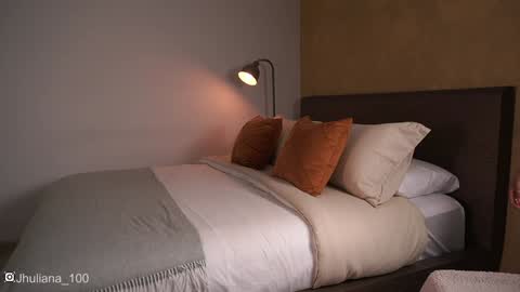 Paula online show from January 2025 09:04:02 PM