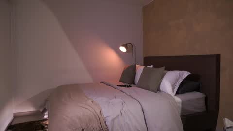 Paula online show from March 2025 02:51:02 AM