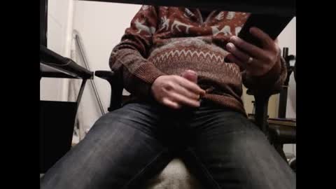 paulie120464 online show from December 2024 05:52:01 PM