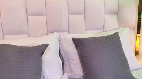 Paulina  online show from January 2026 07:06:02 PM