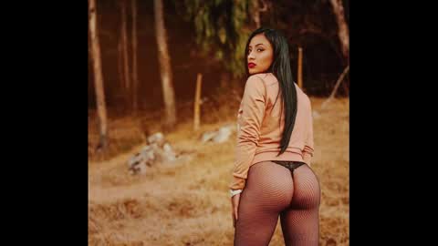 paulina online show from January 2025 08:10:01 PM