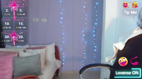 paulina online show from November 2025 02:39:01 PM