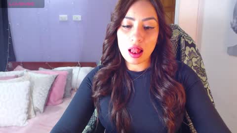 paulina online show from February 2026 11:41:01 PM