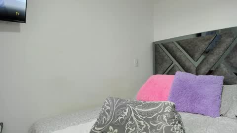 Paulina online show from October 2025 07:36:01 PM