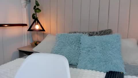 PAULINA  online show from March 2025 08:53:01 PM