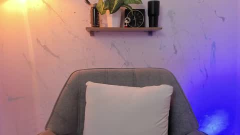 PAULINA  online show from September 2025 02:07:02 PM