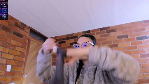 Snapshot of paulinabarnett_ chatting on January 2025 08:54:01 PM Paulina online show from January 2025 08:54:01 PM