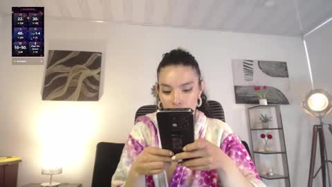 Snapshot of paulinabarnett_ chatting on February 2025 03:06:01 PM Paulina online show from February 2025 03:06:01 PM