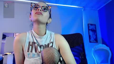 Snapshot of paulinabarnett_ chatting on February 2025 03:04:02 PM Paulina online show from February 2025 03:04:02 PM