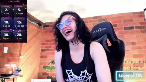 Snapshot of paulinabarnett_ chatting on October 2025 05:57:02 PM Paulina online show from October 2025 05:57:02 PM