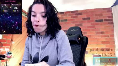 Snapshot of paulinabarnett_ chatting on October 2025 02:32:02 PM Paulina online show from October 2025 02:32:02 PM