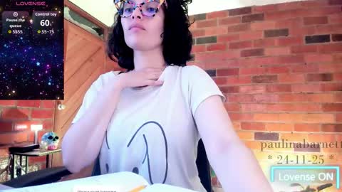 Snapshot of paulinabarnett_ chatting on November 2025 04:45:02 AM Paulina online show from November 2025 04:45:02 AM