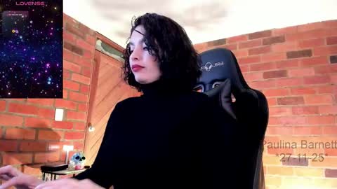 Snapshot of paulinabarnett_ chatting on November 2025 03:31:02 AM Paulina online show from November 2025 03:31:02 AM