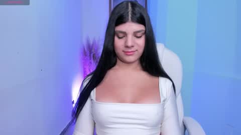 Paulina Belle online show from February 2026 01:51:02 PM