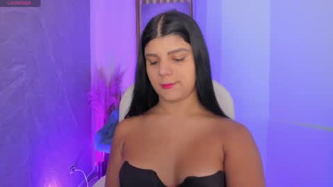 Paulina Belle online show from May 2026 01:39:01 PM