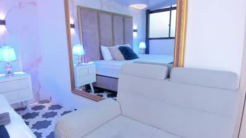 Paulina online show from January 2025 12:11:02 PM