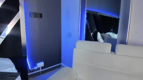 Paulina online show from July 2026 11:57:02 AM