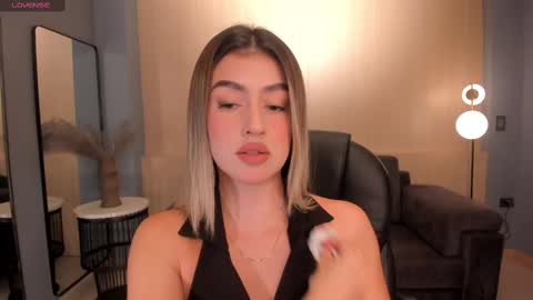 Paulina Santos  online show from March 2025 07:03:02 PM