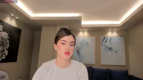 Paulina Santos  online show from February 2026 08:03:02 PM