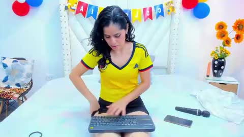 Snapshot of paulinavera chatting on July 2026 08:02:01 PM paulinavera online show from July 2026 08:02:01 PM