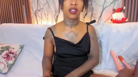 Pauline online show from December 2025 02:07:02 AM