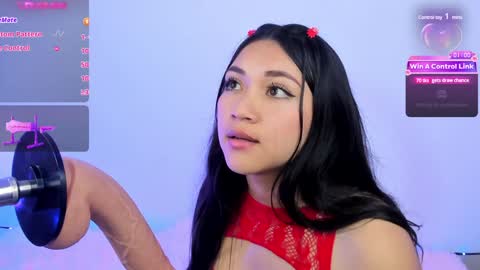 Snapshot of pauline_golden1 chatting on December 2024 03:26:01 AM Pauline online show from December 2024 03:26:01 AM