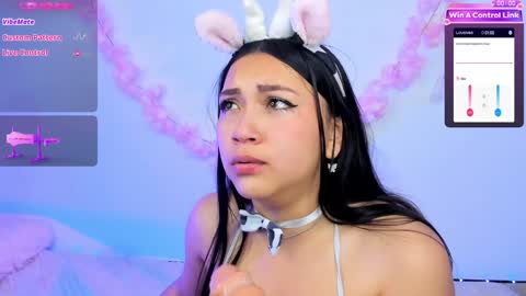 Snapshot of pauline_golden1 chatting on January 2025 04:58:02 AM Pauline online show from January 2025 04:58:02 AM