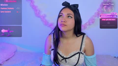 Snapshot of pauline_golden1 chatting on February 2025 07:41:01 AM Pauline online show from February 2025 07:41:01 AM