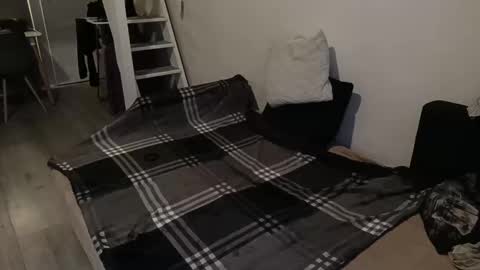 paulobascet online show from February 2025 04:14:01 PM