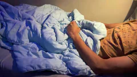 Paul online show from November 2025 07:24:02 PM