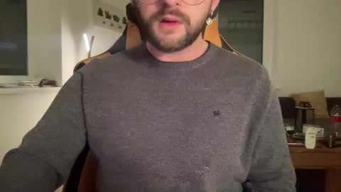 Snapshot of paulsimpsn chatting on October 2025 07:29:02 PM love bush online show from October 2025 07:29:02 PM