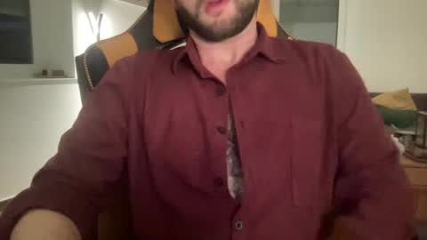 Snapshot of paulsimpsn chatting on November 2025 10:31:02 PM love bush online show from November 2025 10:31:02 PM