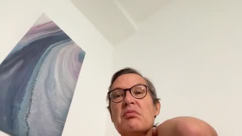 paulwill2377 online show from December 2025 08:06:01 PM