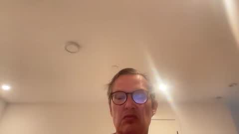 paulwill2377 online show from April 2026 06:49:02 PM