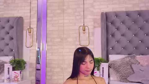 Pau online show from July 2026 03:03:02 PM