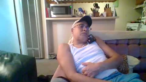 pawgkiller online show from December 2025 02:31:01 AM