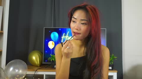 Violetta online show from December 2024 12:38:02 PM