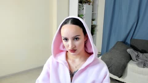 Violetta online show from November 2025 08:02:02 AM