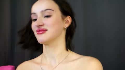 Violetta online show from November 2025 07:58:01 PM