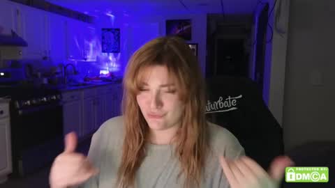 Snapshot of peaceofmae chatting on February 2025 11:12:02 PM online show from February 2025 11:12:02 PM