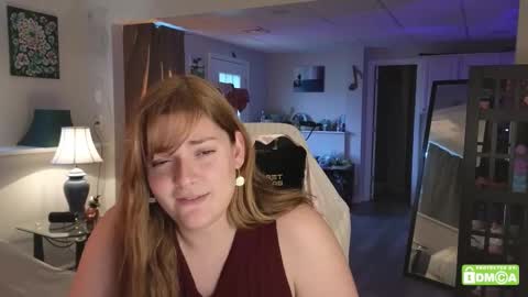 Snapshot of peaceofmae chatting on November 2025 08:43:02 PM online show from November 2025 08:43:02 PM