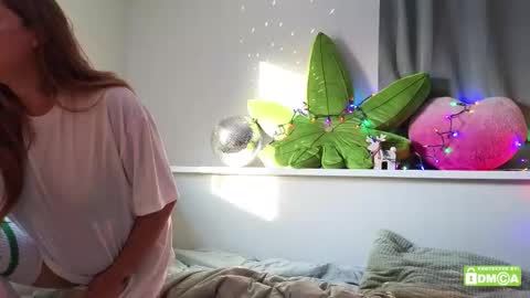 Snapshot of peaceofmae chatting on December 2025 07:53:01 PM online show from December 2025 07:53:01 PM