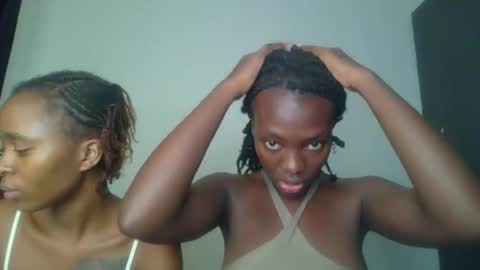 Snapshot of peach_ebonny chatting on April 2026 09:06:02 PM peach_ebonny online show from April 2026 09:06:02 PM