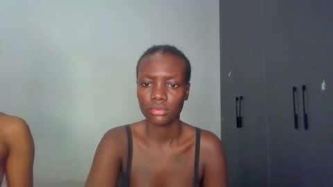 Snapshot of peach_ebonny chatting on May 2026 10:12:02 AM peach_ebonny online show from May 2026 10:12:02 AM