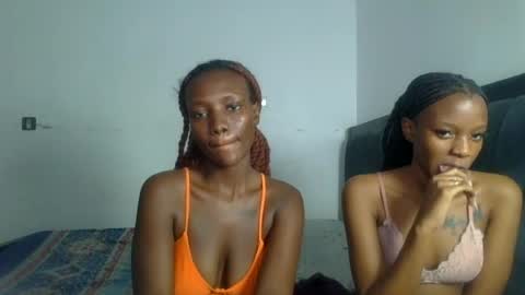 Snapshot of peach_ebonny chatting on June 2026 06:50:01 PM peach_ebonny online show from June 2026 06:50:01 PM
