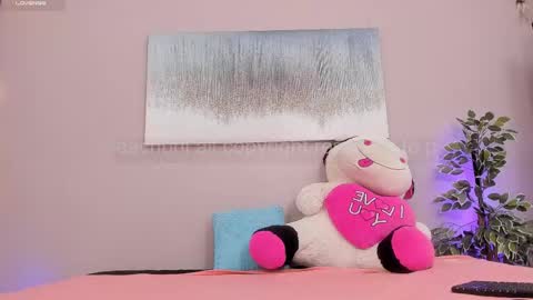 Briana online show from November 2025 01:55:02 PM