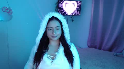 peacherry_ online show from December 2024 01:53:02 AM