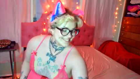 Peach Pwuppy online show from January 2026 03:56:01 AM