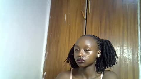 peachy_ebony online show from October 2025 11:09:02 PM