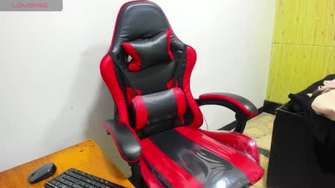 Peachy   online show from April 2026 04:42:01 AM